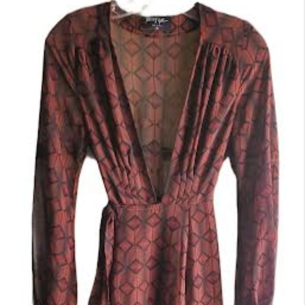 Nasty Gal Long Sleeves Bohemian Low V-Neck Geometric Print Wrap Dress